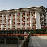 Отель Alaska Cortina
