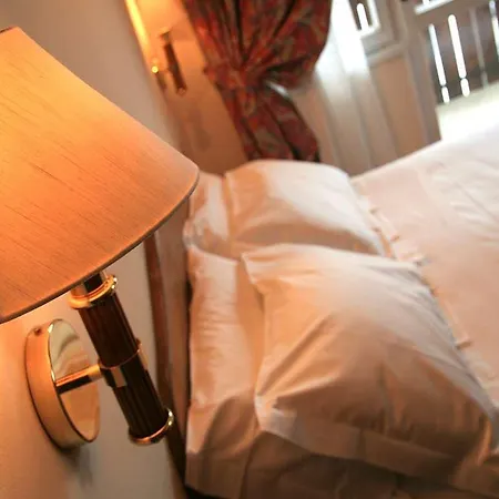 Hotel Alaska Cortina 4*