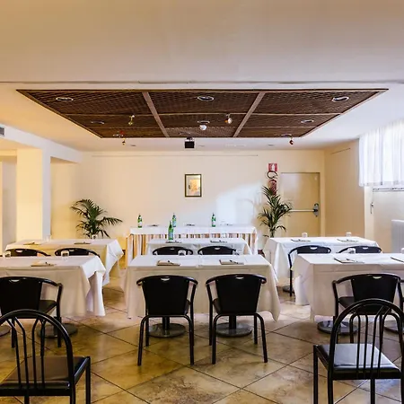 Hotel Alaska Cortina 4*