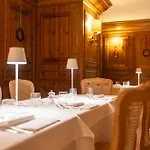 Hotel Alaska Cortina 4*