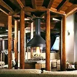 Alaska Cortina Hotel 4*