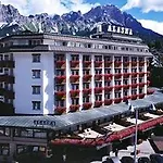 Alaska Cortina 4*