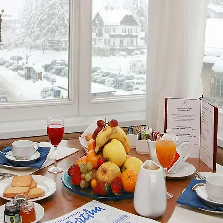 Hotel Alaska Cortina