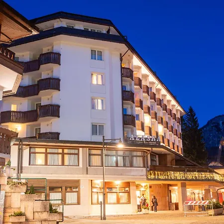 Hotell Alaska Cortina