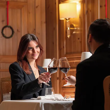 Hotel Alaska Cortina 4*
