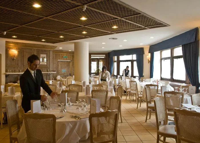 Alaska Cortina 4* Κορτίνα Ντ' Αμπέτσο