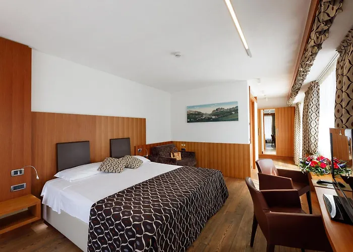 Ξενοδοχείο Alaska Cortina