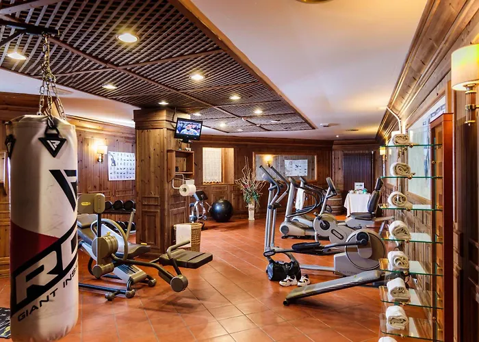 Alaska Cortina Κορτίνα Ντ' Αμπέτσο