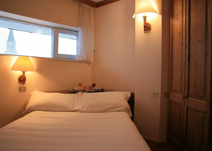 Ξενοδοχείο Alaska Cortina