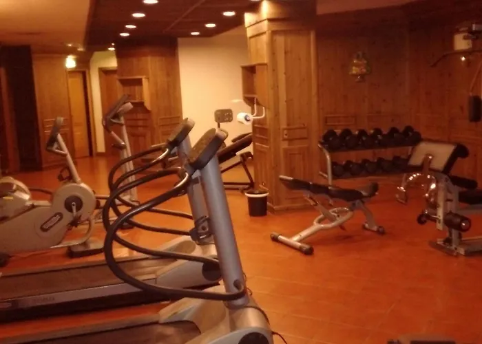 Ξενοδοχείο Alaska Cortina 4*