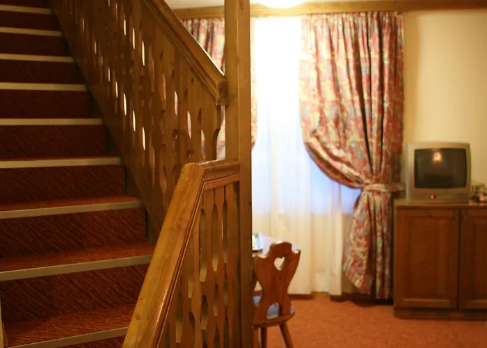 Ξενοδοχείο Alaska Cortina